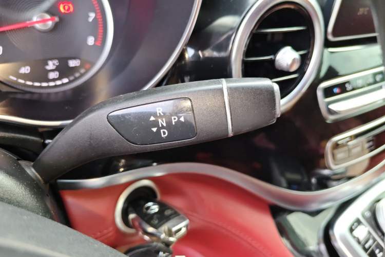 Used Mercedes-Benz V-Class  Gear Lever
