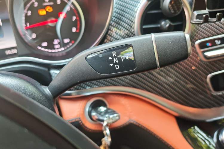 Used Mercedes-Benz V-Class 2017 V250 2.0T Base Model Gear Lever