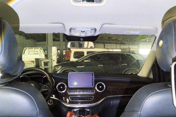 Used Mercedes-Benz V-Class 2017 V 260 L Prestige Extended Edition Headliner