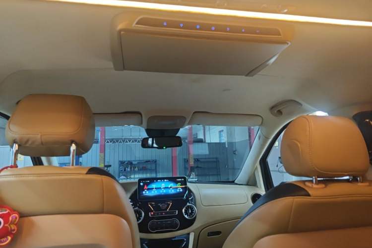 Used Mercedes-Benz V-Class  Headliner