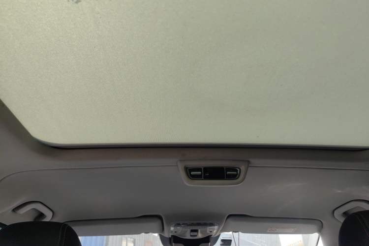 Used Mercedes-Benz V-Class 2017 V 260 L Prestige Extended Edition Headliner