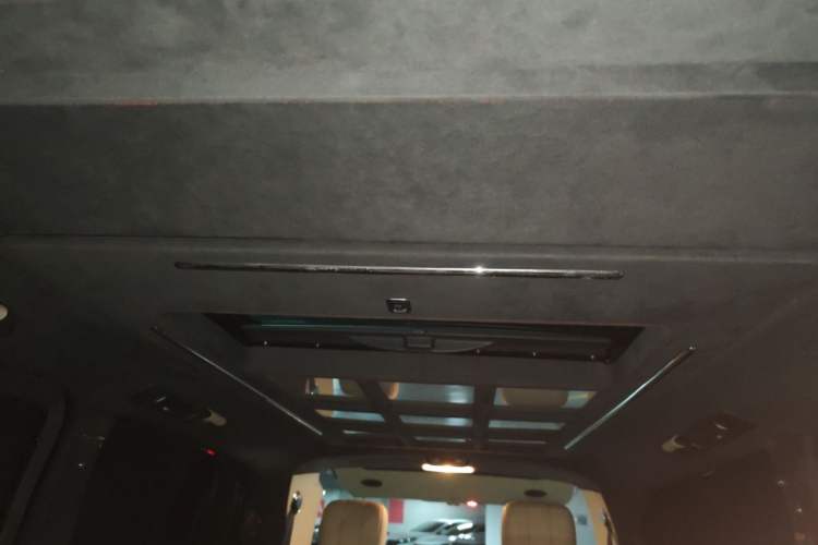 Used Mercedes-Benz V-Class  Headliner