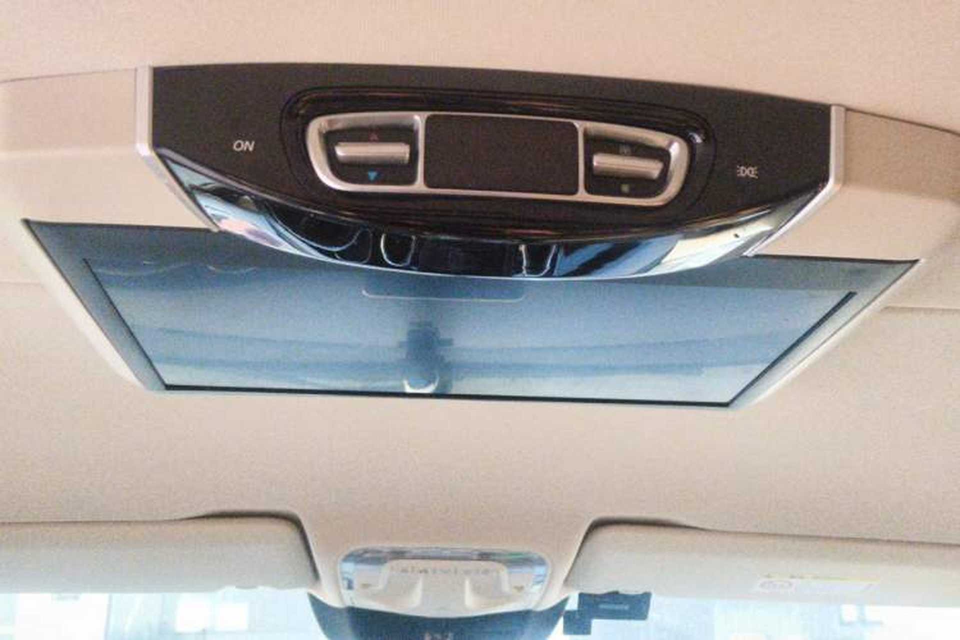 Used Mercedes-Benz V-Class 2017 V 260 Avantgarde Edition Headliner
