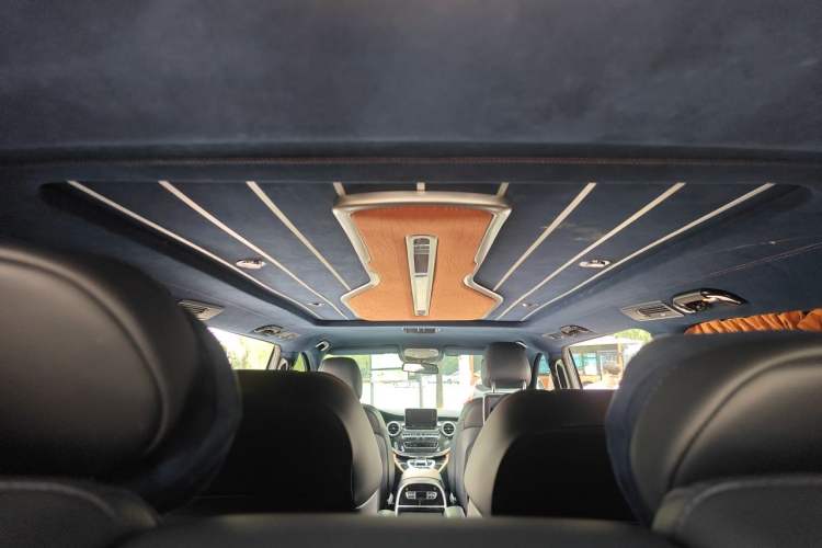 Used Mercedes-Benz V-Class 2017 V 260 L Prestige Extended Edition Headliner