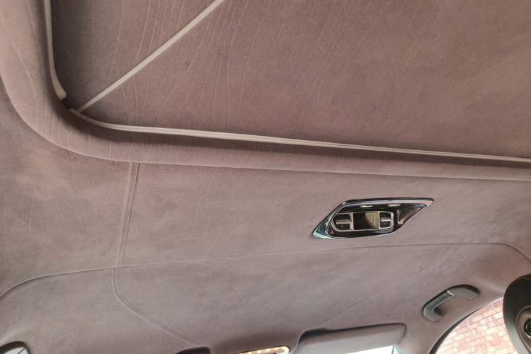 Used Mercedes-Benz V-Class  Headliner