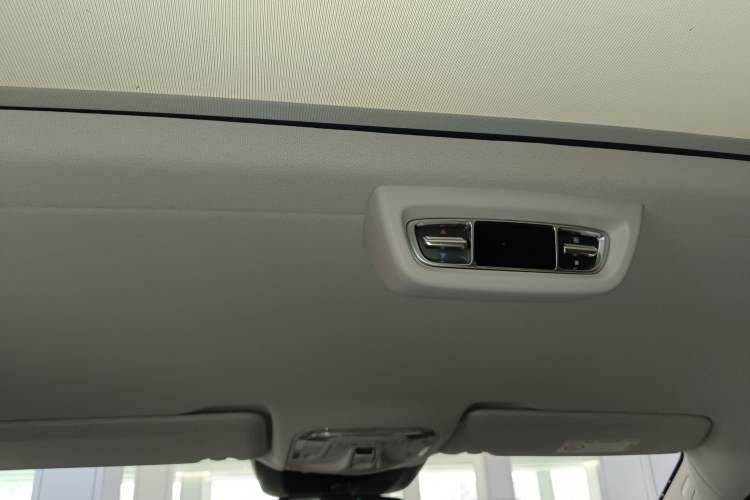 Used Mercedes-Benz V-Class 2017 V 260 L Prestige Extended Edition Headliner