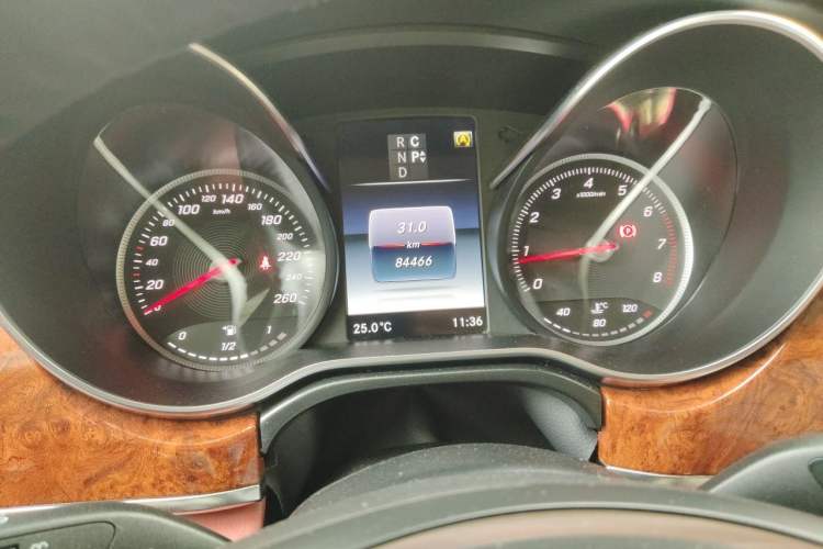 Used Mercedes-Benz V-Class 2017 V 260 L Prestige Extended Edition Instrument Cluster