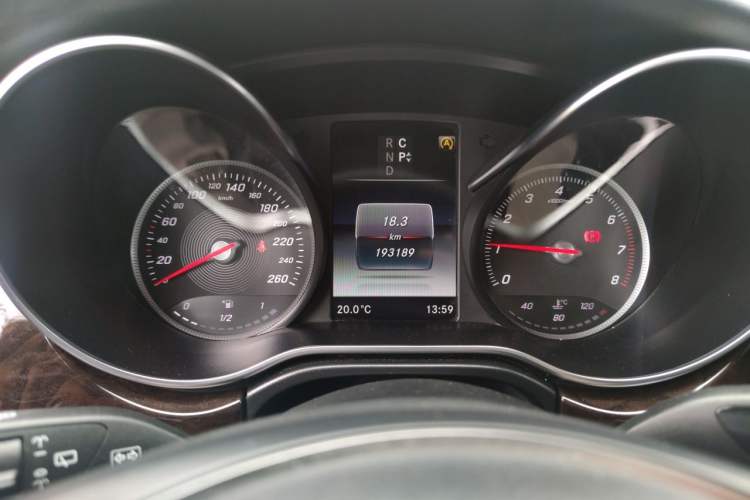 Used Mercedes-Benz V-Class 2017 V 260 L Prestige Extended Edition Instrument Cluster