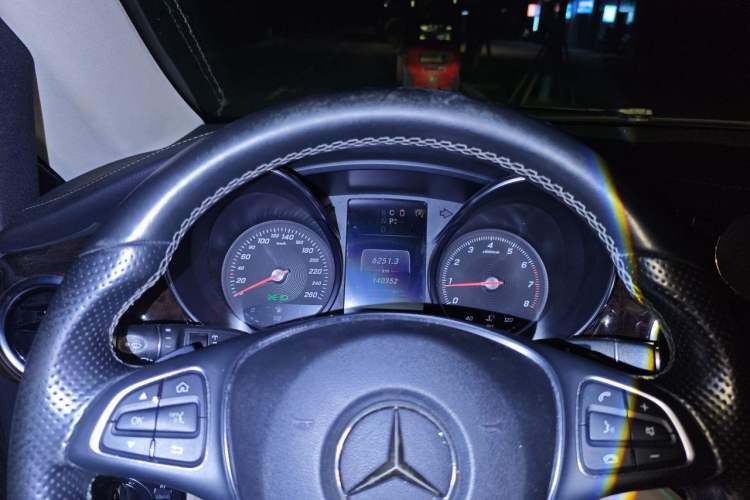 Used Mercedes-Benz V-Class 2017 V 260 L Prestige Extended Edition Instrument Cluster