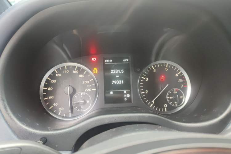 Used Mercedes-Benz V-Class  Instrument Cluster