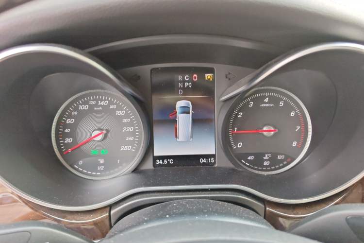 Used Mercedes-Benz V-Class 2017 V 260 L Prestige Extended Edition Instrument Cluster