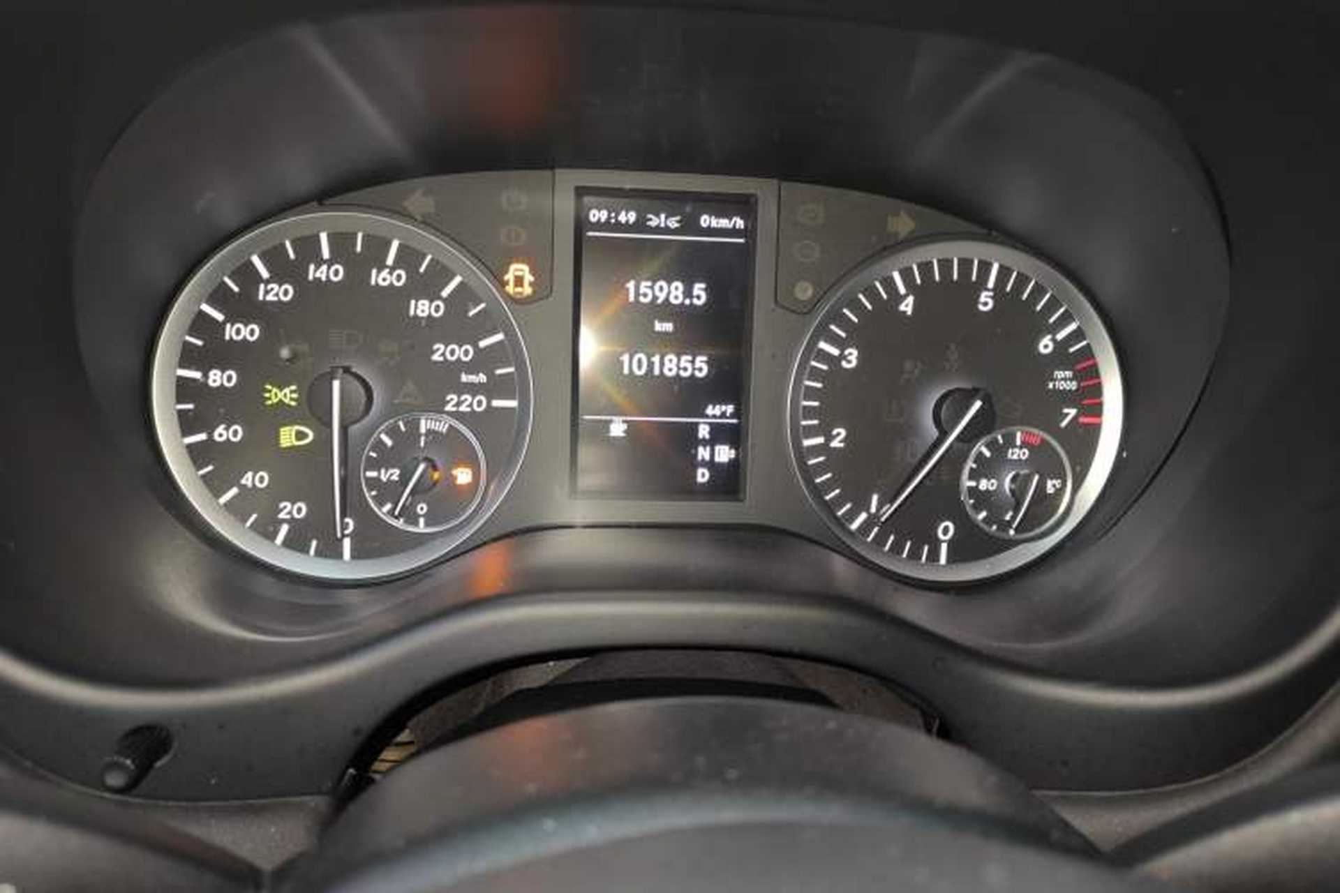 Used Mercedes-Benz V-Class  Instrument Cluster