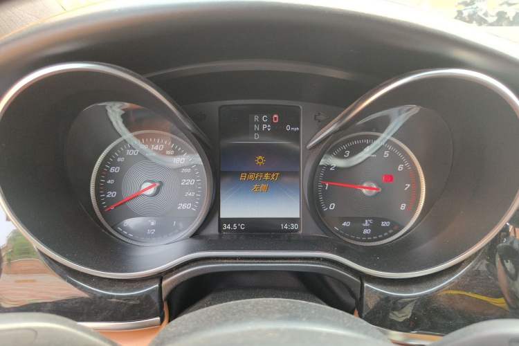 Used Mercedes-Benz V-Class  Instrument Cluster