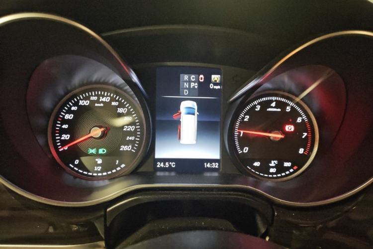 Used Mercedes-Benz V-Class 2017 V 260 Avantgarde Edition Instrument Cluster