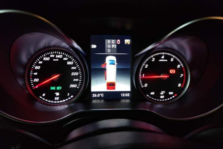 Used Mercedes-Benz V-Class 2017 V 260 Avantgarde Edition Instrument Cluster