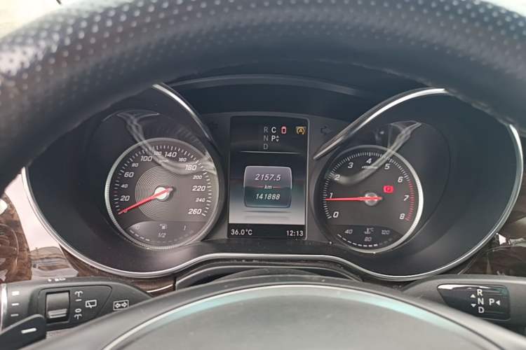 Used Mercedes-Benz V-Class 2017 V 260 L Prestige Extended Edition Instrument Cluster