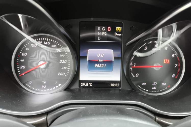 Used Mercedes-Benz V-Class 2017 V 260 Avantgarde Edition Instrument Cluster