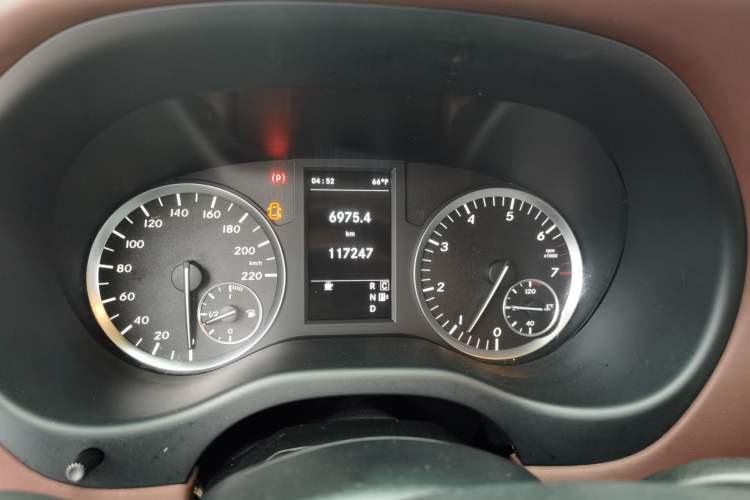 Used Mercedes-Benz V-Class 2017 V250 2.0T U.S. Spec Instrument Cluster