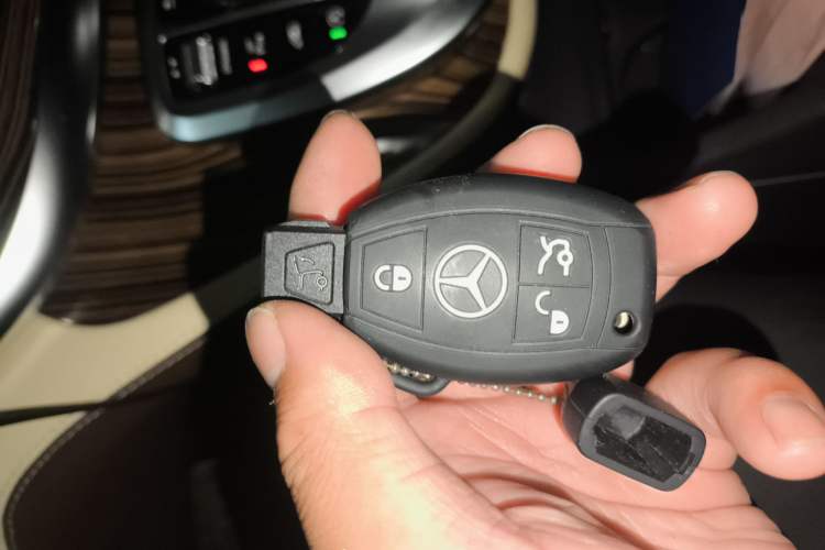 Used Mercedes-Benz V-Class 2017 2.0T Basic Extended Middle East Interior 1