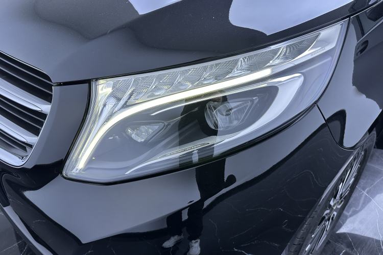 Used Mercedes-Benz V-Class 2017 V 260 Prestige Edition Left Front Headlight