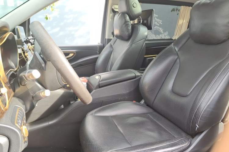 Used Mercedes-Benz V-Class 2017 V 260 Prestige Edition Left Front Seat