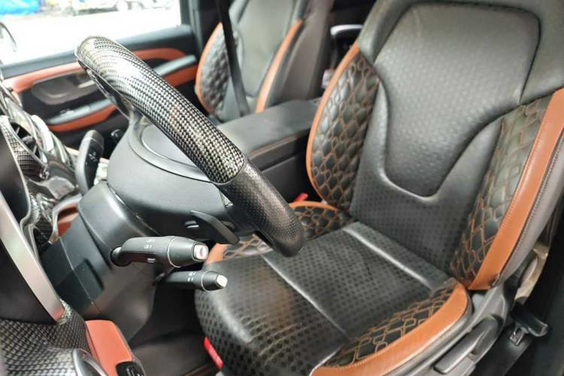 Used Mercedes-Benz V-Class  Left Front Seat