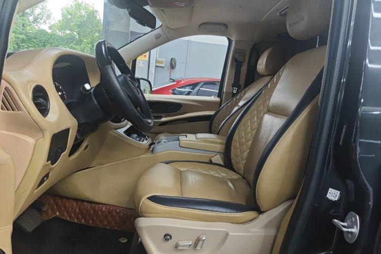 Used Mercedes-Benz V-Class  Left Front Seat