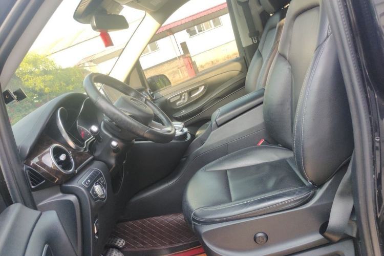 Used Mercedes-Benz V-Class 2017 V 260 L Prestige Extended Edition Left Front Seat
