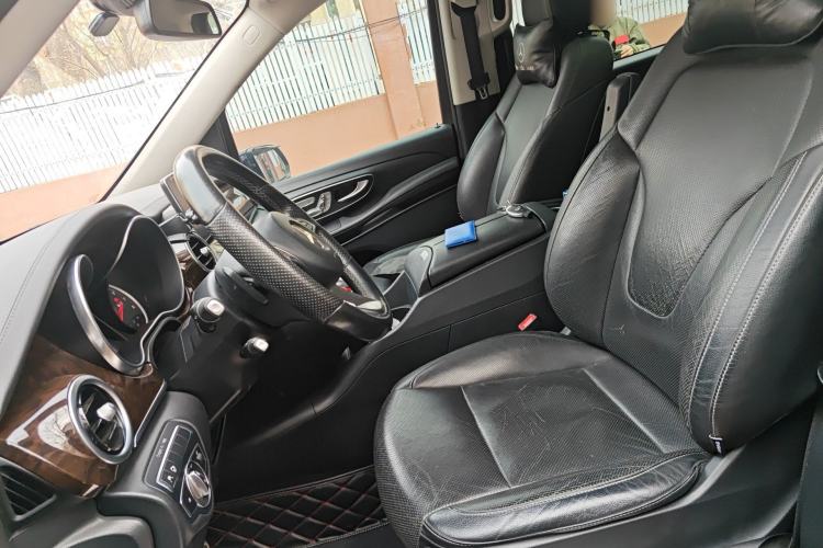 Used Mercedes-Benz V-Class 2017 V 260 L Prestige Extended Edition Left Front Seat