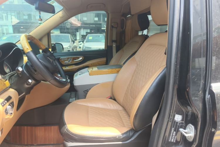 Used Mercedes-Benz V-Class  Left Front Seat