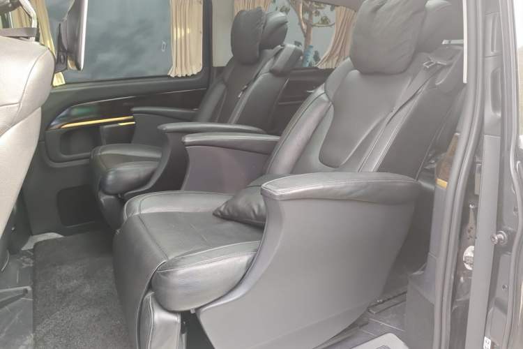 Used Mercedes-Benz V-Class 2017 V 260 Prestige Edition Left Rear Seat