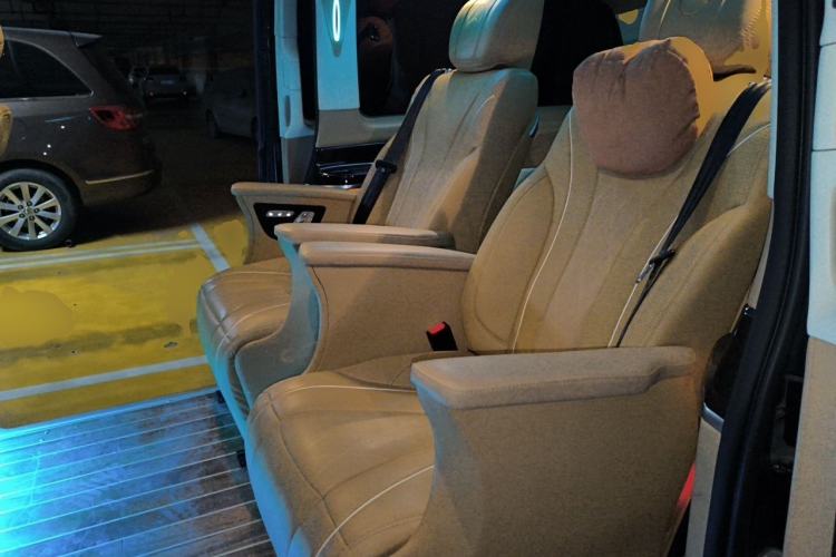 Used Mercedes-Benz V-Class 2017 V 260 L Prestige Extended Edition Left Rear Seat