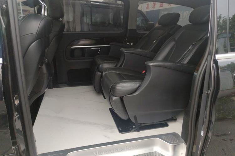 Used Mercedes-Benz V-Class 2017 V 260 L Prestige Extended Edition Left Rear Seat