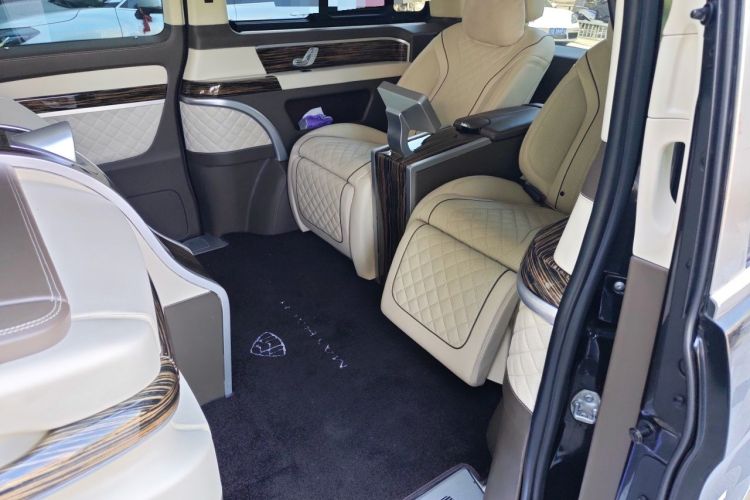 Used Mercedes-Benz V-Class  Left Rear Seat