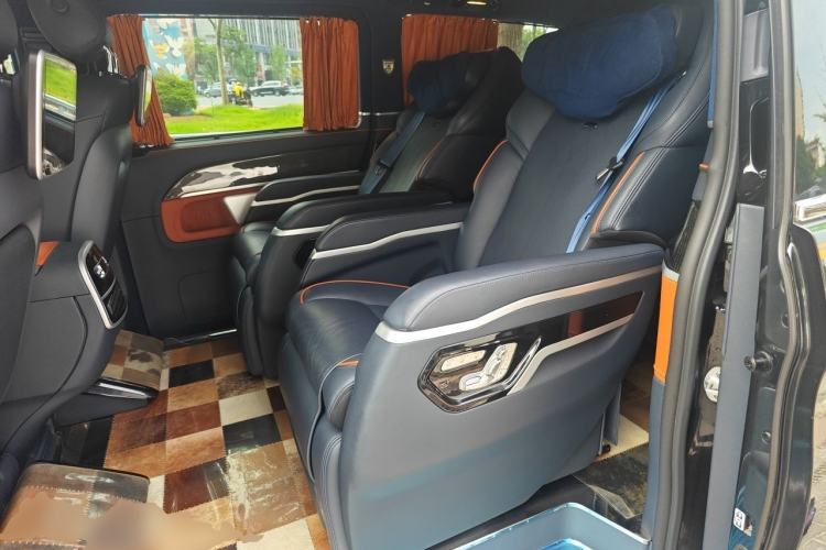 Used Mercedes-Benz V-Class 2017 V 260 L Prestige Extended Edition Left Rear Seat