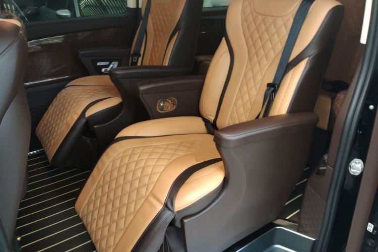 Used Mercedes-Benz V-Class 2017 V250 2.0T U.S. Spec Left Rear Seat