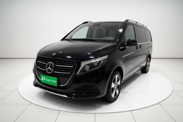 Ojetý Mercedes-Benz V-Class 2017 V250 2.0T Base Model