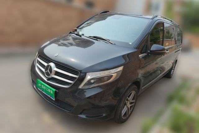 Used Mercedes-Benz V-Class Mercedes-Benz V-Class, parallel import, 7 seats, automatic, 2.0