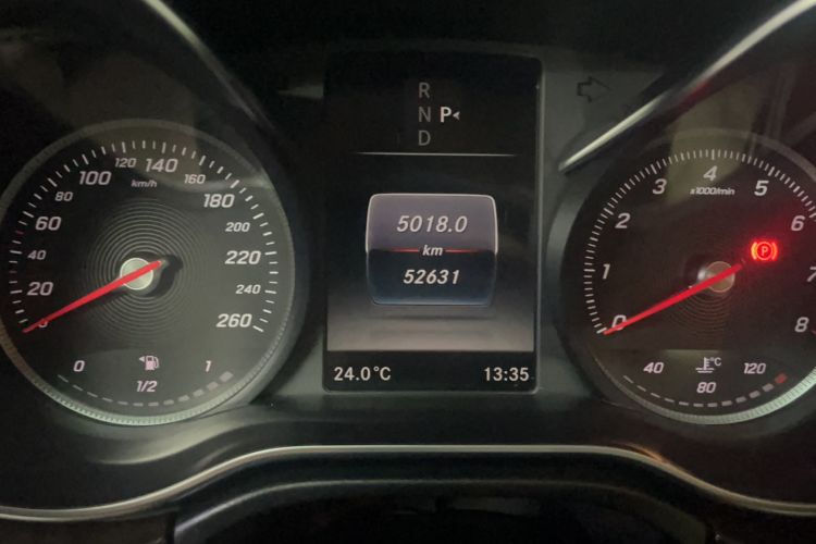 Used Mercedes-Benz V-Class 2017 V 260 L Prestige Extended Edition Odometer Close Up