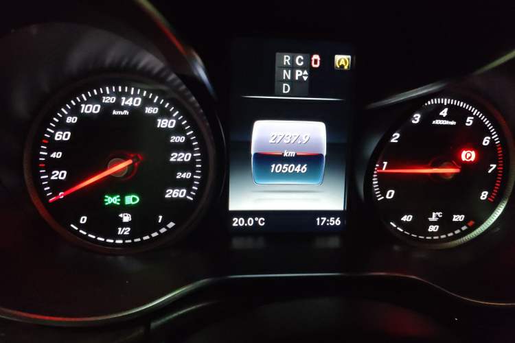 Used Mercedes-Benz V-Class 2017 V 260 L Prestige Extended Edition Odometer Close Up