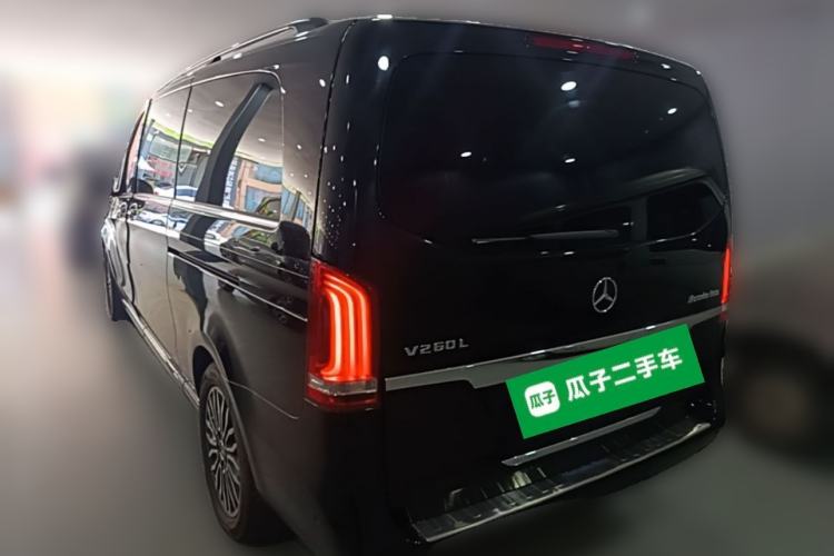 Used Mercedes-Benz V-Class 2017 V 260 L Prestige Extended Edition Rear Left 45 Deg