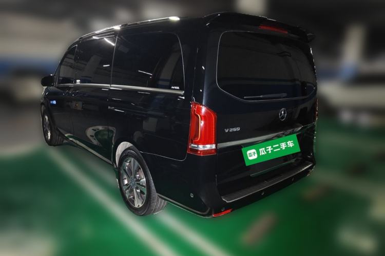 Used Mercedes-Benz V-Class 2017 V 260 Avantgarde Edition Rear Left 45 Deg