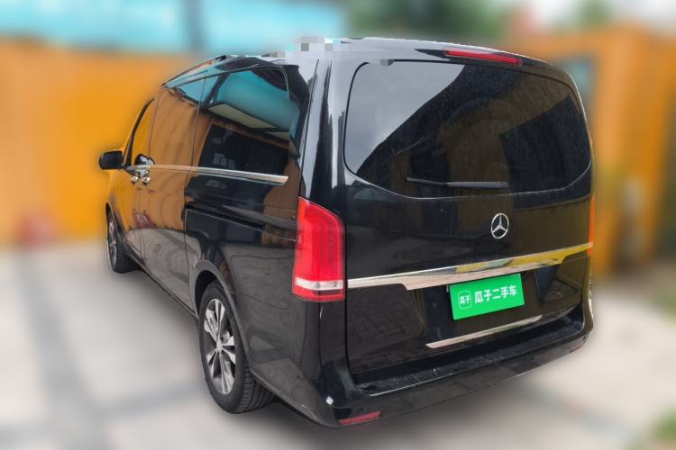 Used Mercedes-Benz V-Class 2017 V 260 Avantgarde Edition Rear Left 45 Deg