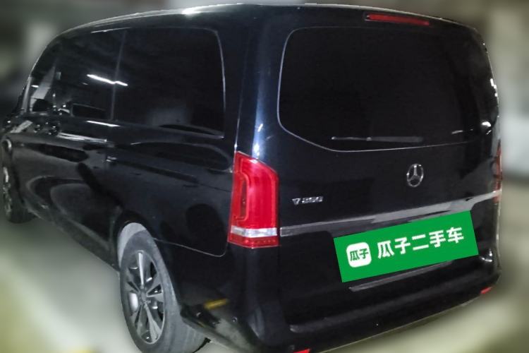 Used Mercedes-Benz V-Class 2017 V 260 Avantgarde Edition Rear Left 45 Deg