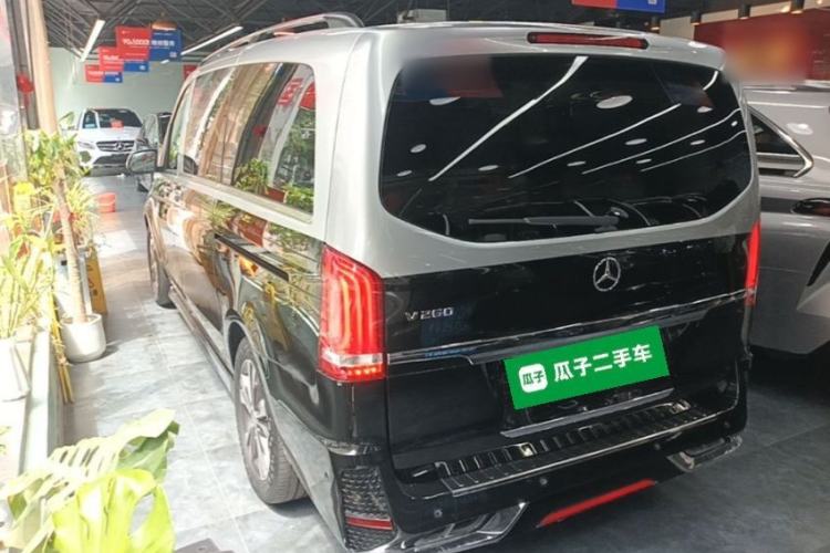 Used Mercedes-Benz V-Class 2017 V 260 Avantgarde Edition Rear Left 45 Deg