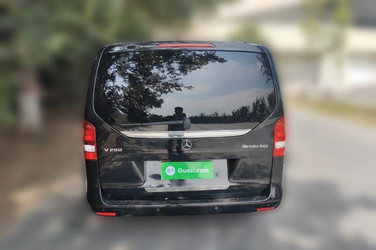 Used Mercedes-Benz V-Class 2017 V250 2.0T Base Model Rear