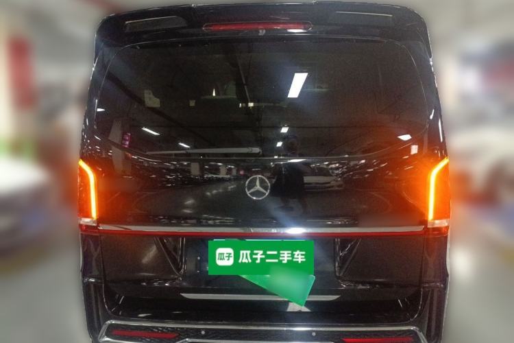 Used Mercedes-Benz V-Class 2017 V 260 Avantgarde Edition Rear