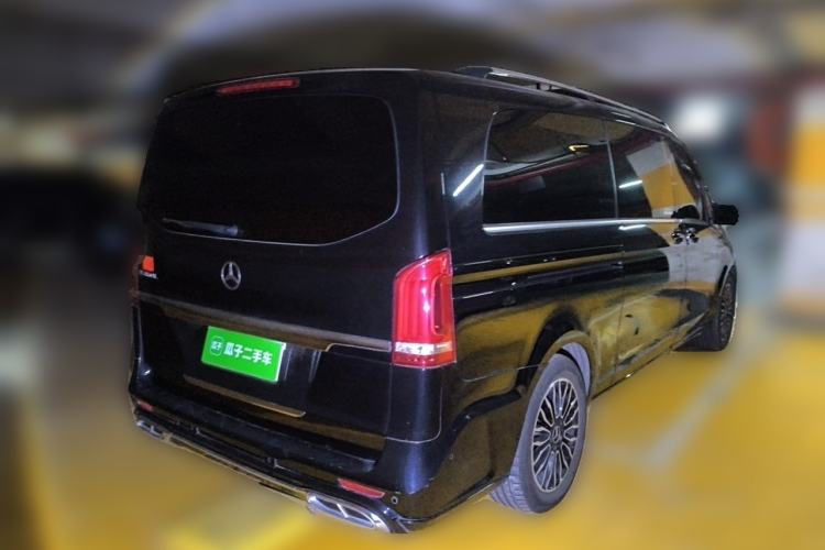 Used Mercedes-Benz V-Class 2017 V 260 L Prestige Extended Edition Rear Right 45 Deg