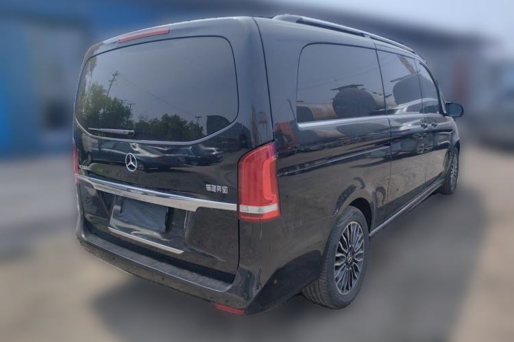 Used Mercedes-Benz V-Class 2017 V 260 L Prestige Extended Edition Rear Right 45 Deg