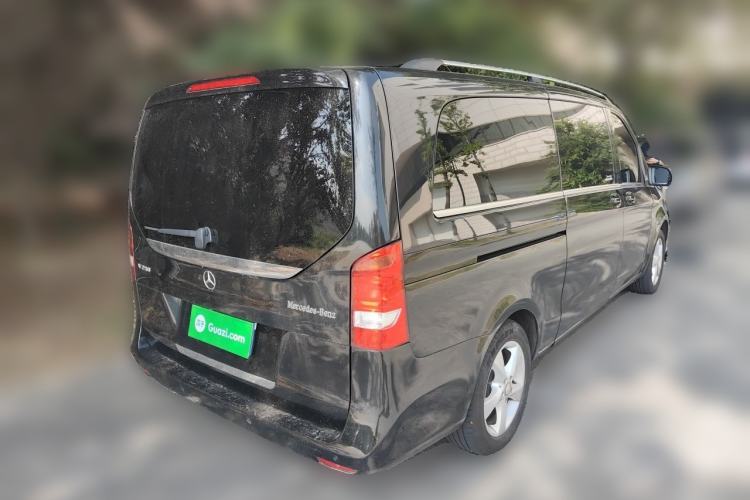 Used Mercedes-Benz V-Class 2017 V250 2.0T Base Model Rear Right 45 Deg